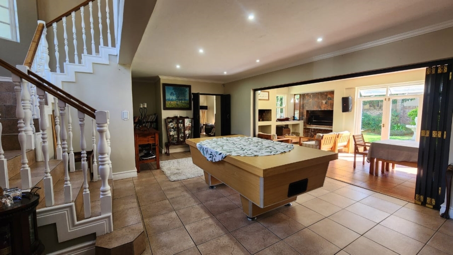 4 Bedroom Property for Sale in Heatherlands Western Cape
